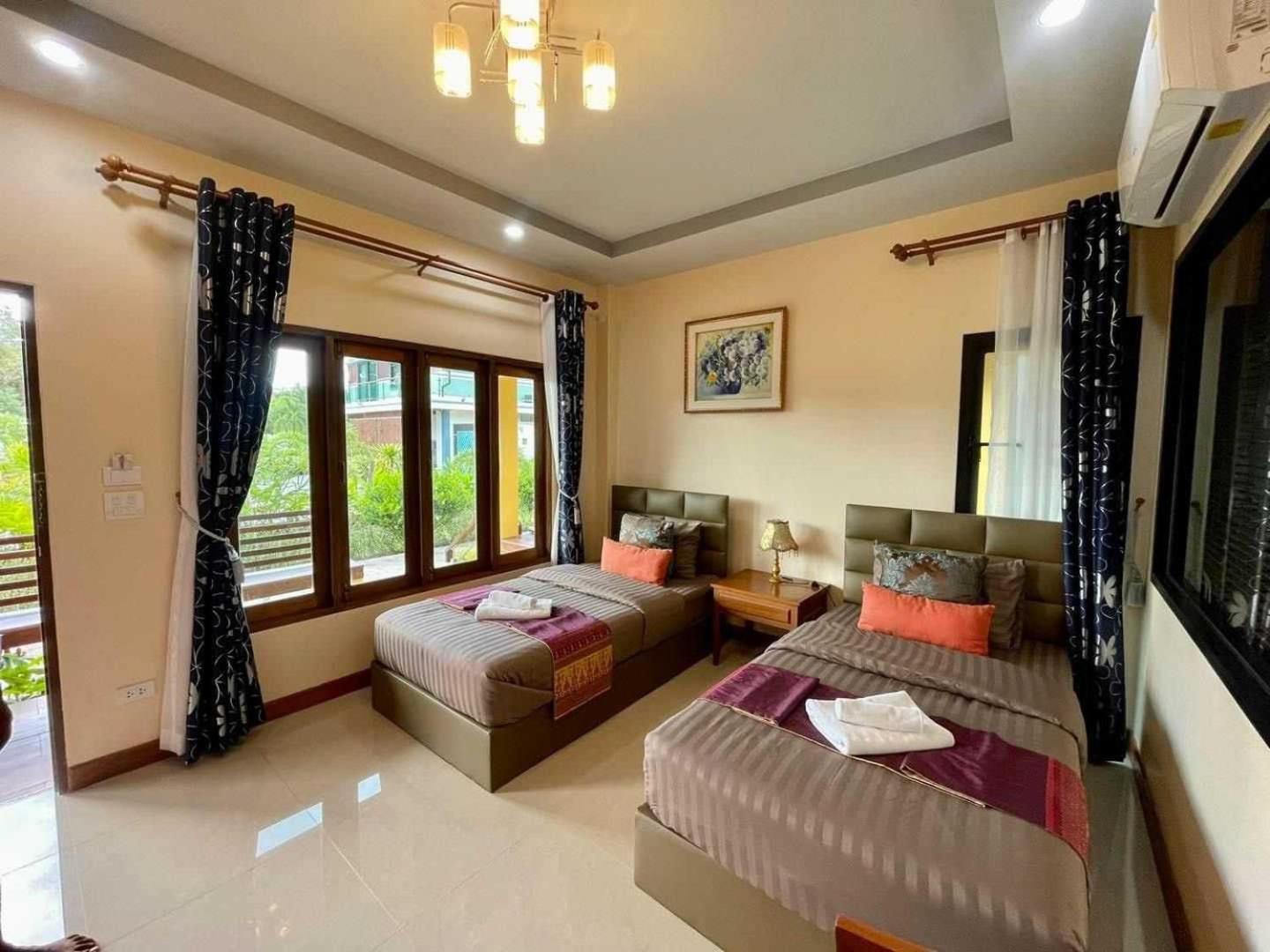 Capital O 75518 Baan Rose Resort Ao Luk Экстерьер фото